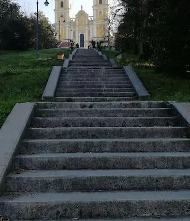 Ruhiges In Der Naehe Von Park Und Krankenhaus Mit Gratis Parkplatz Graz