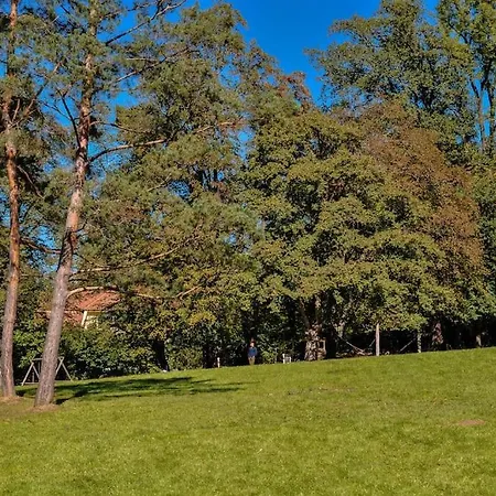 Ruhiges In Der Naehe Von Park Und Krankenhaus Mit Gratis Parkplatz Appartement